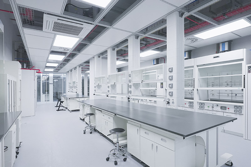 桂平实验室革新：安全与科技的现代融合
